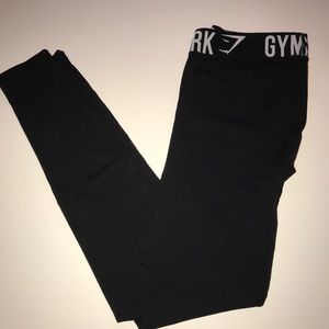 GYMSHARK LEGGINGS SIZE LARGE